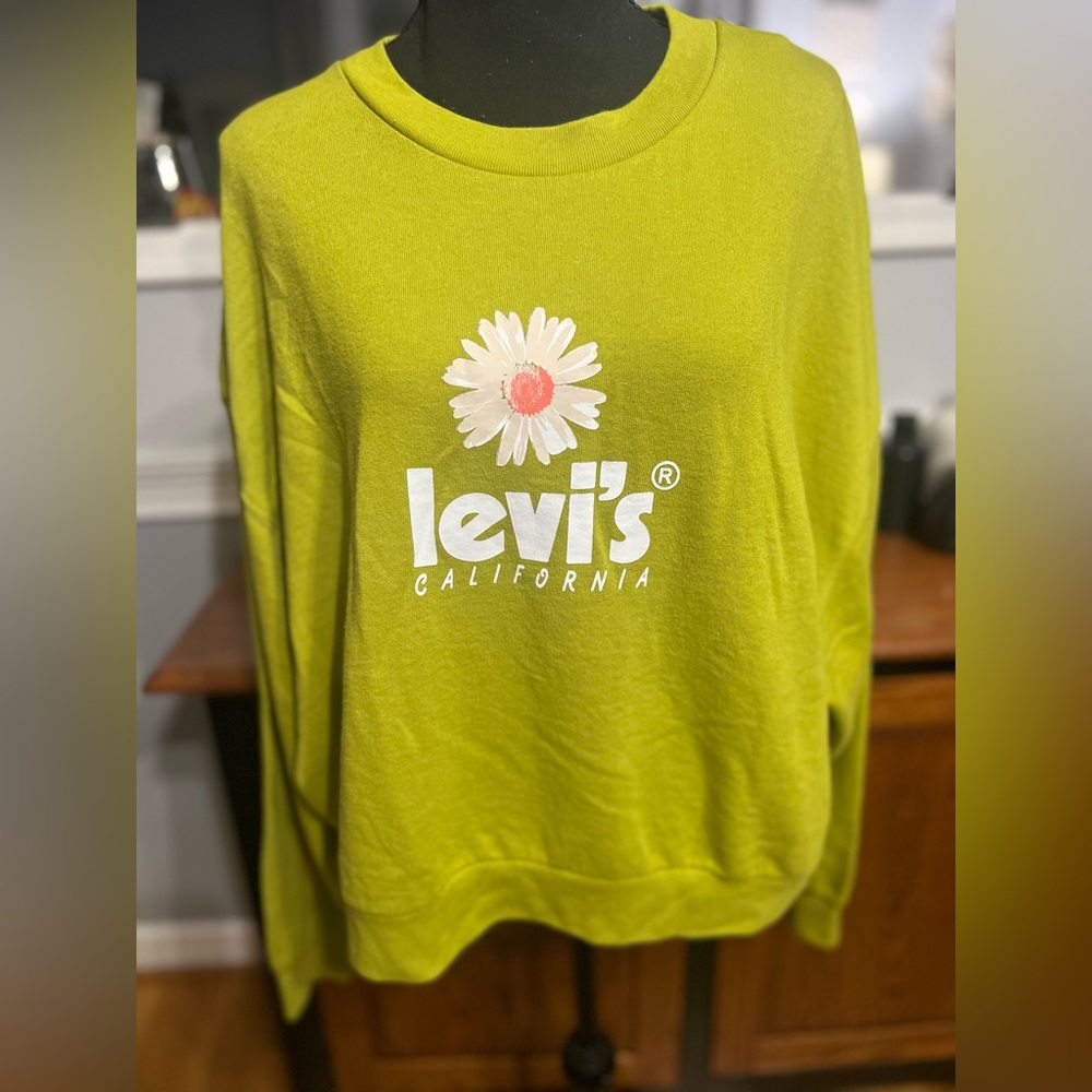 Levi's-Chartreuse Sweatshirt with Daisy Print NWT - Picture 1 of 10